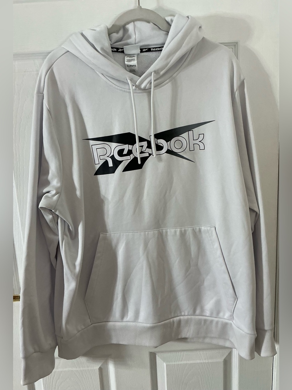 NWOT Reebok Men's White Pullover Hoodie Big Black Vector Logo Size XL